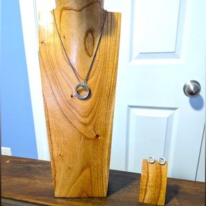 Earring and necklace jewelry set boutique tourist vacation outfit silver